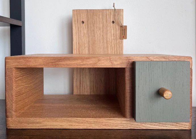 English_Oak_Keepsake_Chest