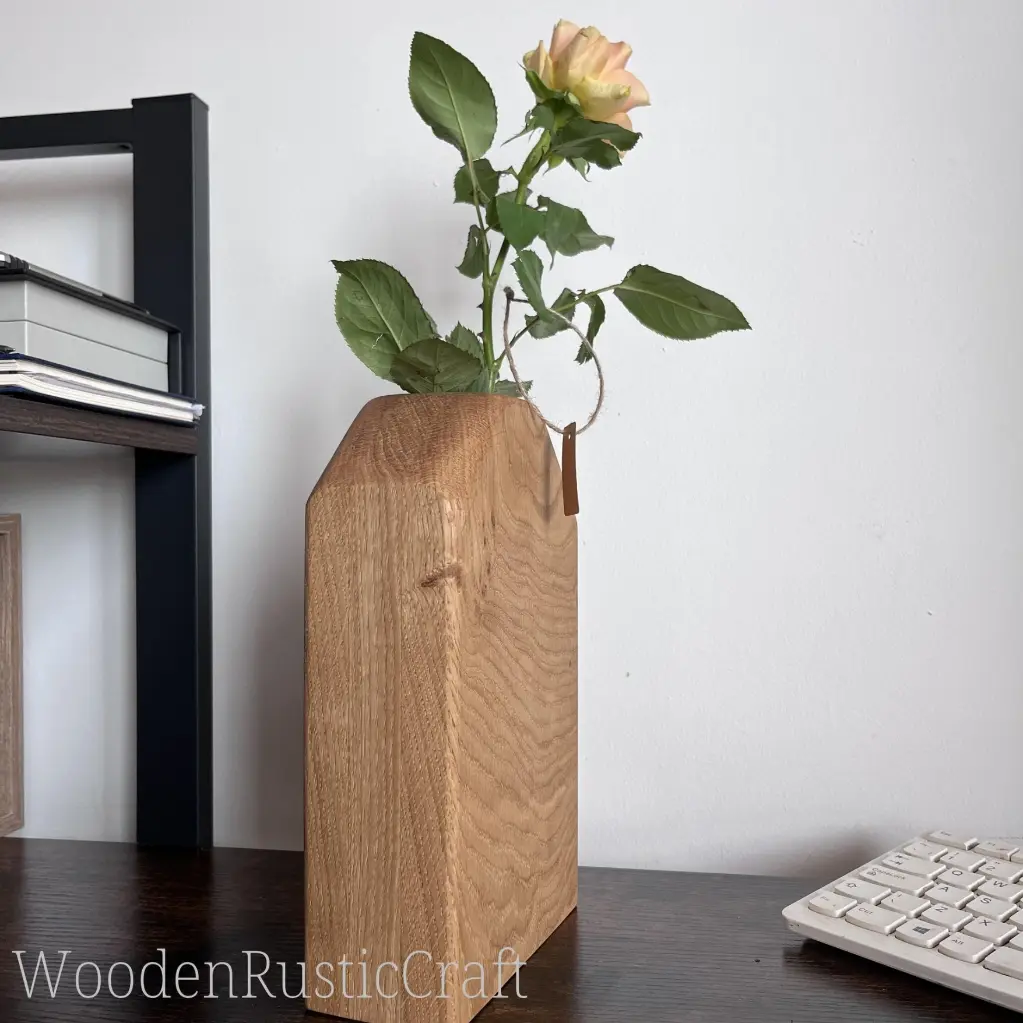 Hand Carved English Oak Bud Vase, 16.webp