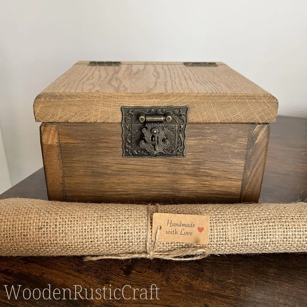 English Oak Keepsake Chest-18.webp
