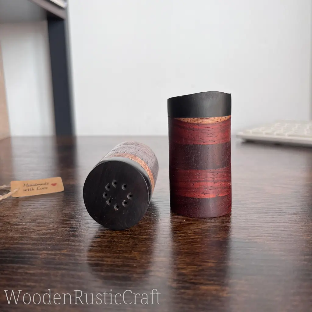 Salt and Pepper Shaker 15.webp