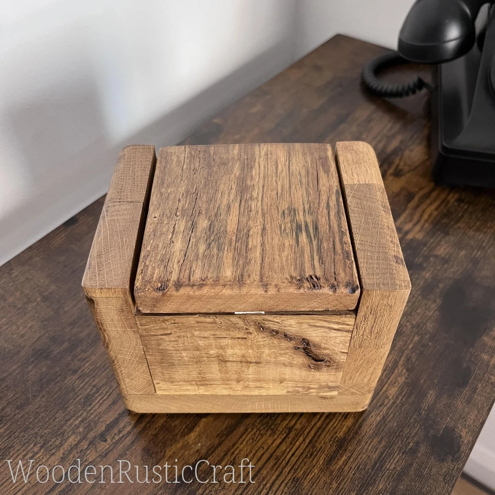 Rustic Oak Box – 3 Oak Species