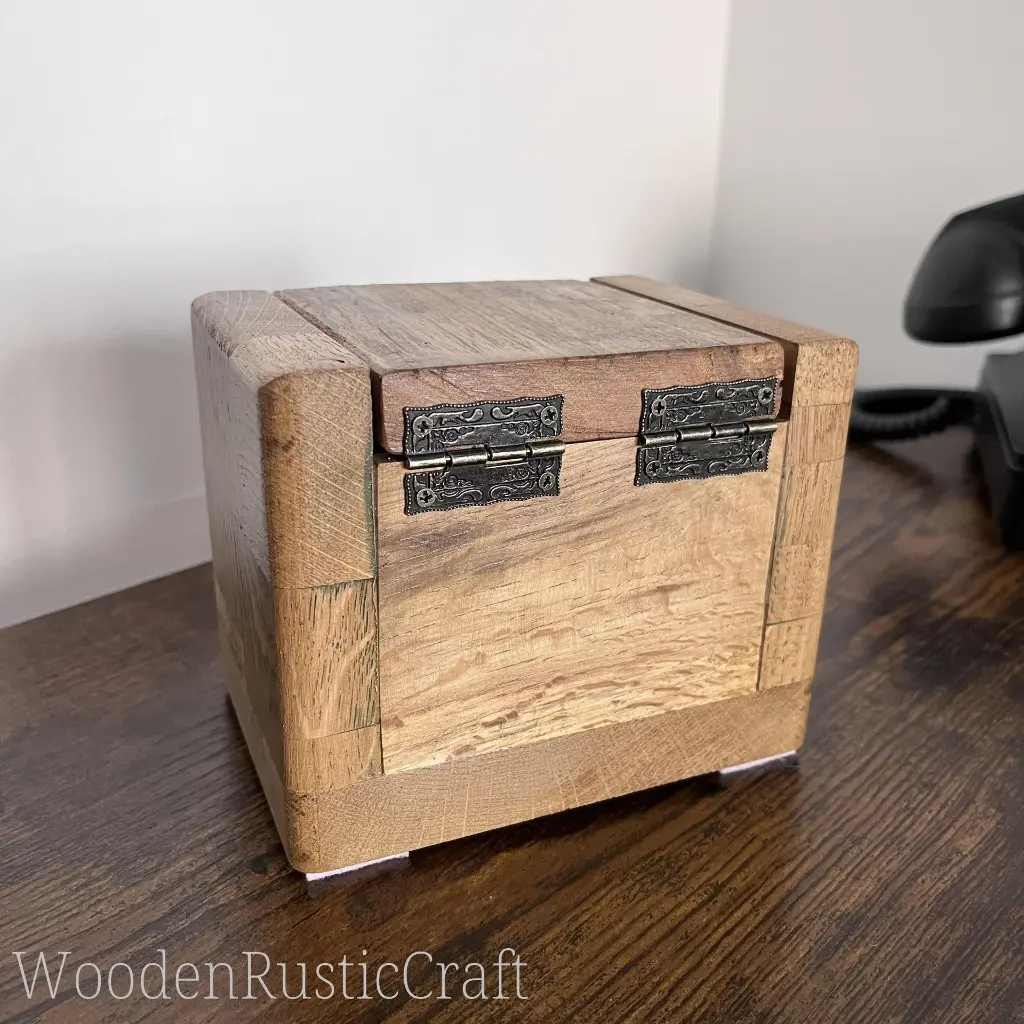 Handmade Rustic Oak Box-16.webp