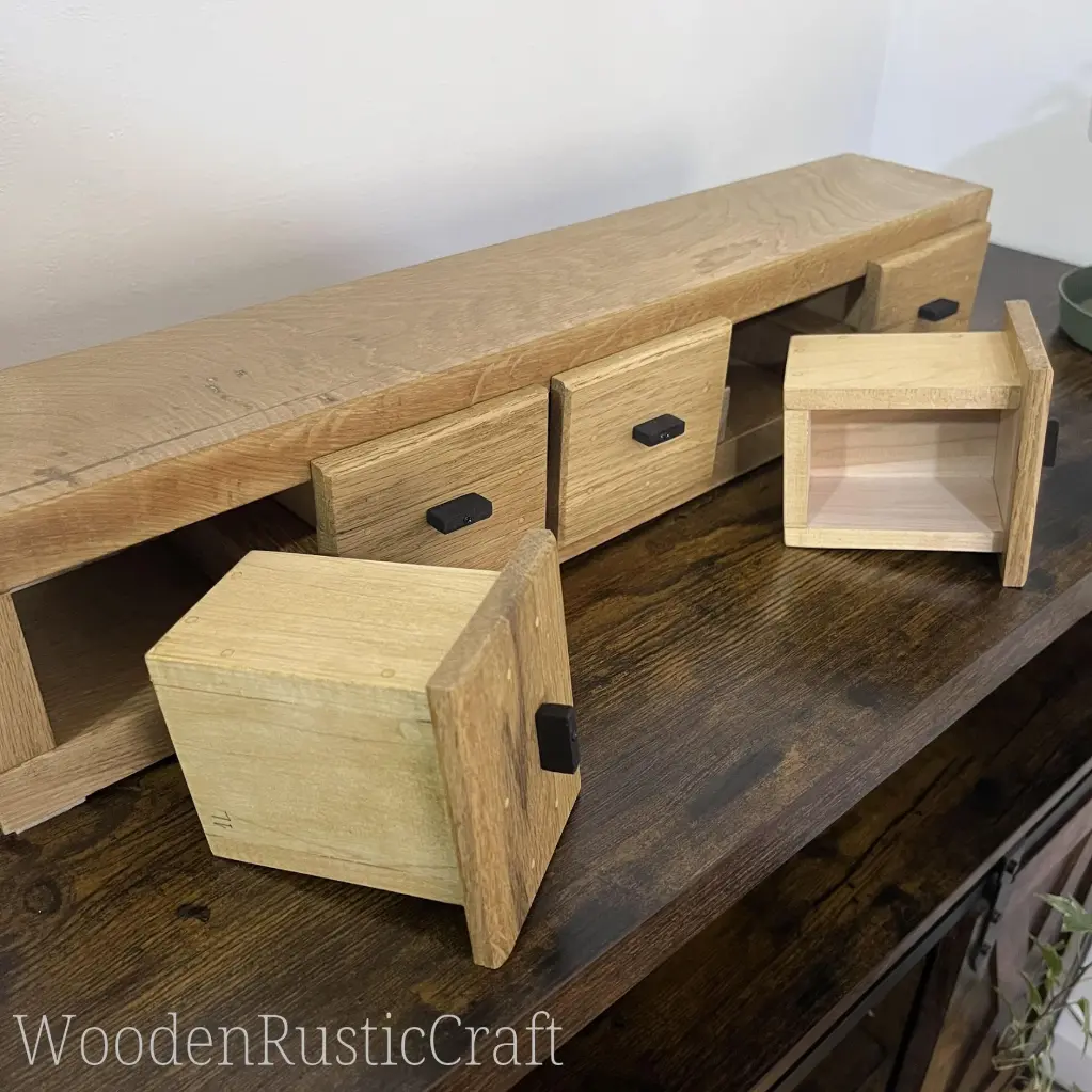 wooden_rustic_keepsake_box-16.webp