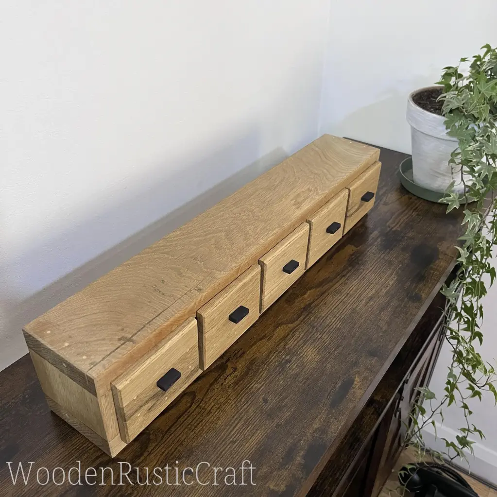 wooden_rustic_keepsake_box-13.webp