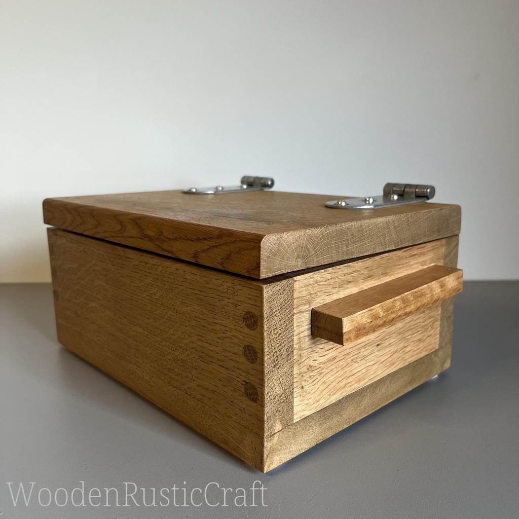 Handmade Oak Keepsake Treasure Box | Rustic Wooden Chest